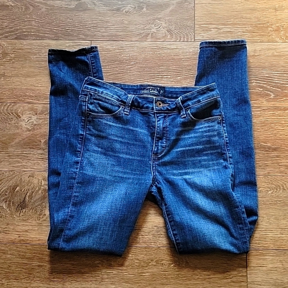 😺3/$10 Lucky Brand Hayden Skinny Jeans